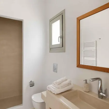 Vila Myker Estate I 8-bdr, Luxury, Seaview, Pool