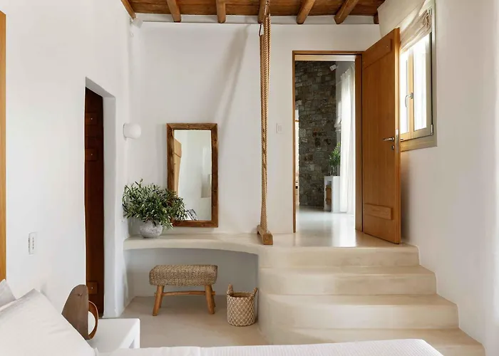 Myker Estate I 8-bdr, Luxury, Seaview, Pool וילה