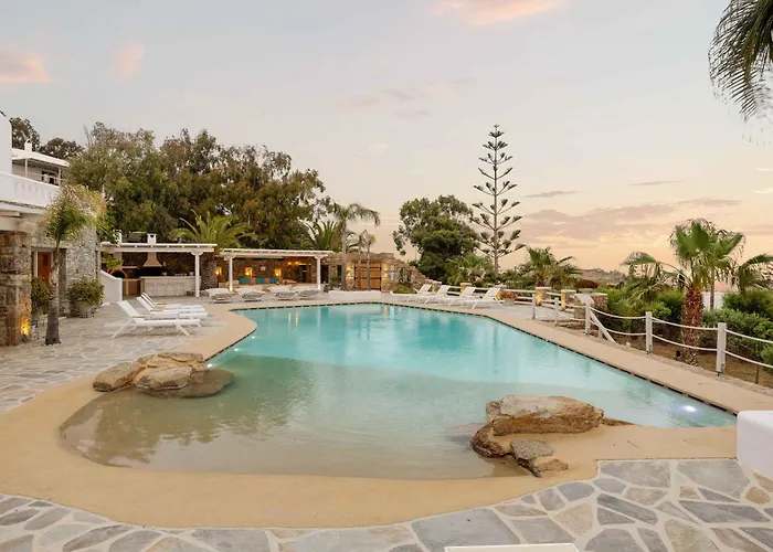 Myker Estate I 8-bdr, Luxury, Seaview, Pool וילה *