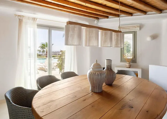 Myker Estate I 8-bdr, Luxury, Seaview, Pool וילה *