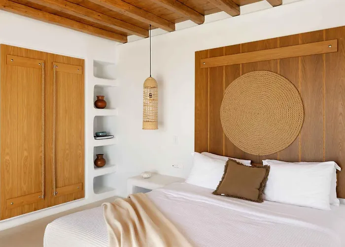 Myker Estate I 8-bdr, Luxury, Seaview, Pool וילה